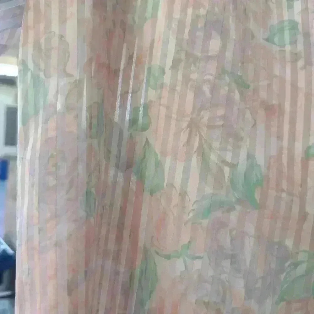 Floral top from Laura & Jayme Two - Picture 3 of 6